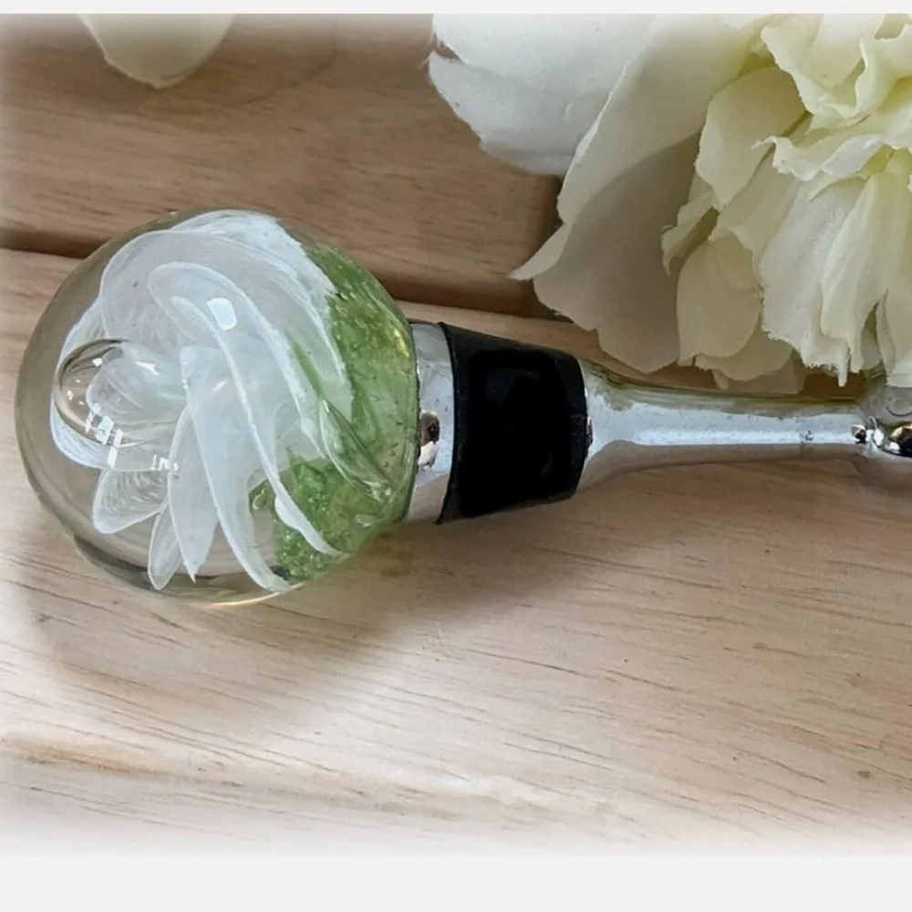 Art Glass Controlled Bubble Sphere Bottle Stopper Wine